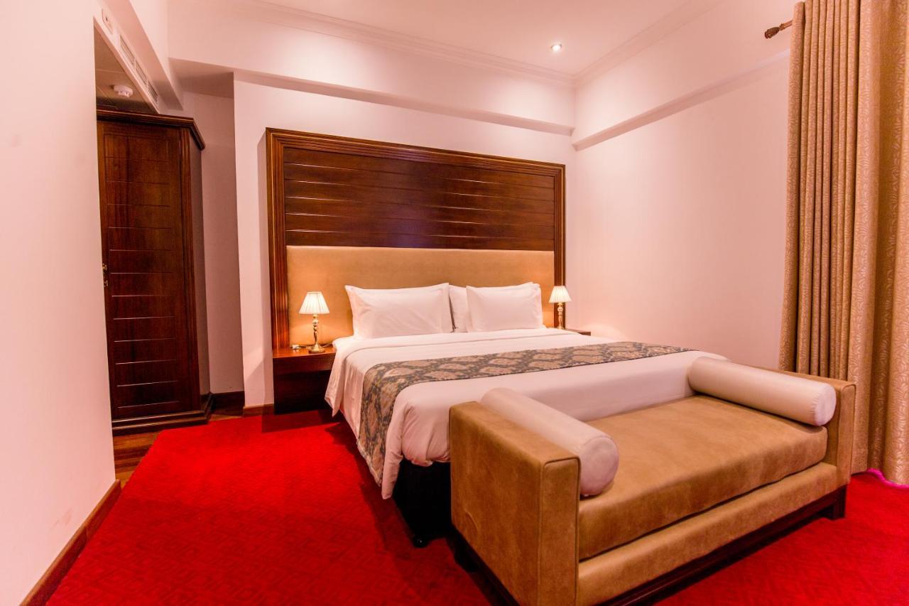 Deluxe Double or Twin Room